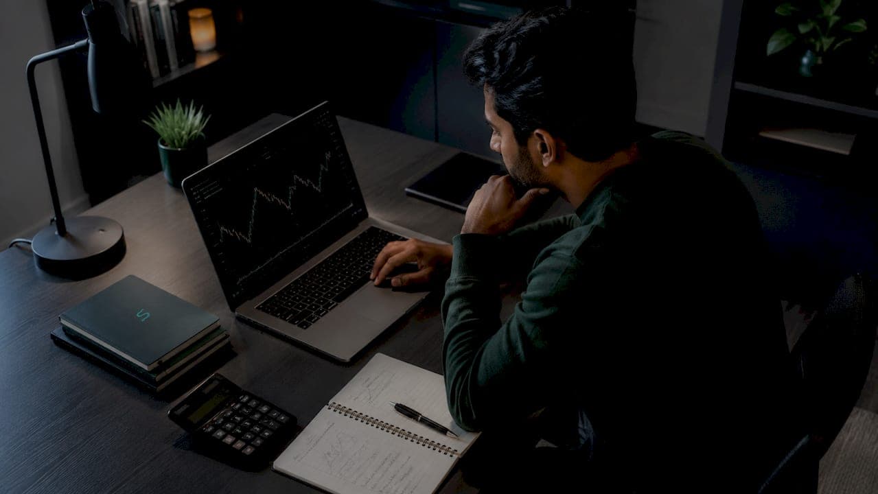 How to Backtest Trading Strategies: A Retail Trader's Guide